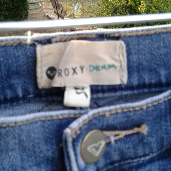 Short brand is Rocky dream size 1-25 good condition in inseam 2 1/2 in - Picture 2 of 8